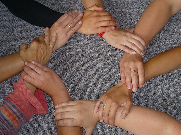 Miteinander - Füreinander Miteinander - Füreinander